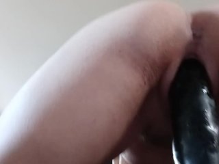 Goth babe fucking herself_and squirting