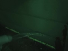 夜明け前に野外放尿 - Screenshot 2 of 16 - Pissing