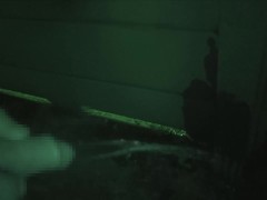 夜明け前に野外放尿 - Screenshot 5 of 16 - Midnight Prowl