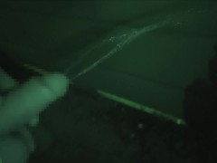 夜明け前に野外放尿 - Screenshot 6 of 16 - Public