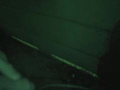 夜明け前に野外放尿 - Screenshot 8 of 16 - Peeing