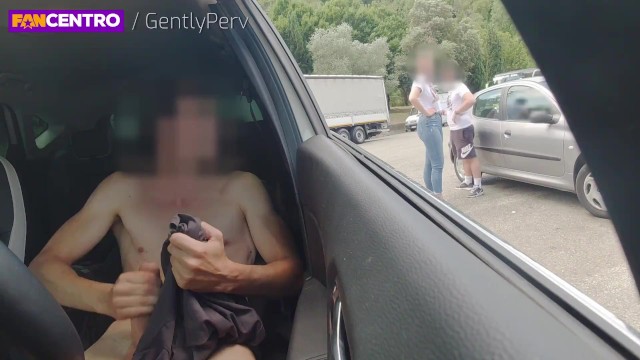 HIGHWAY HANDJOB - I Wank inside my Car in a Rest Area when a Sexy Woman see my Cock