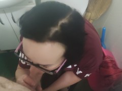 МАМА МОЕЙ ДЕВУШКИ НЕ УСТОЯЛА ПЕРЕД МОЛОДЫМ И ПРОГЛОТИЛА СПЕРМУ - Screenshot 4 of 16 - Creampie