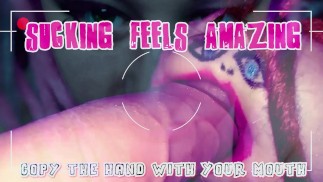 Lernen Sie, Kopf von der schwulen Sexpuppe zu geben