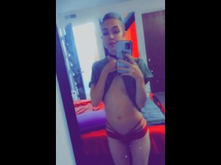 Малышка из Snapchat Ryeryeburnof2 дразнит камеру