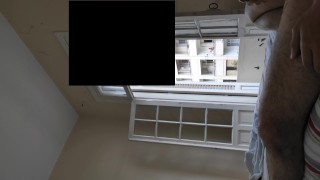 raam naakte masturbatie voor de roker buurman