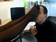 Helping colleague for her sexy pantyhose and high heels (nylon, high heels, foot worship, office)