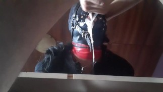 吮吸我的鸡巴婊子。10 分钟带帽深喉与巨大的口腔中出