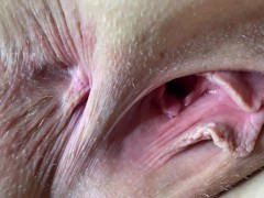 СУПЕР КРУПНЫЙ ПЛАН. РАСТЯГИВАЮ ДЫРКИ СВОЕЙ ЖЕНЫ. . - Screenshot 8 of 16 - Teen Creampie