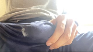 [Perverted Japanese Amateur Male] Rubbing his glans on his pants and ejaculating directly