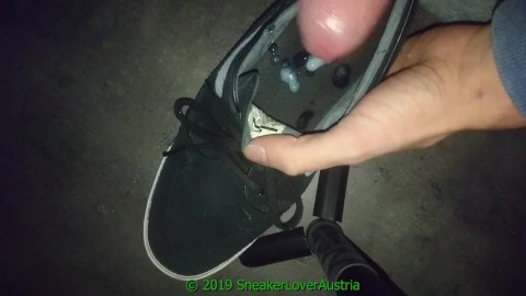 Cumshot in my Nike Janoskis