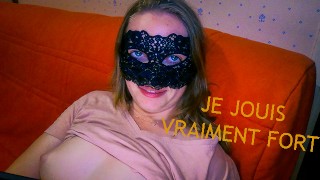 French amateur - Hysterical reading - I cum so hard reading with a vibrator on my clit