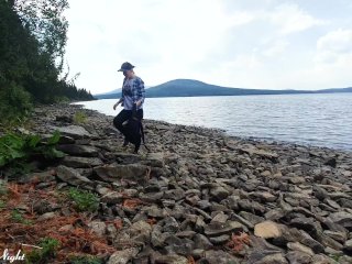 Girl Masturbte Pussy while Walking in Nature