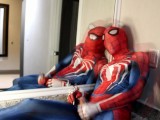 spiderman insônia hotel se masturbar e gozar