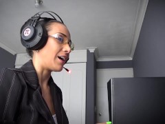 Cum on Eileen - Screenshot 5 of 16 - Prude