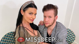 Fuckboy convinces MILF from France to fuck: ANIA KINSI - MISSDEEP