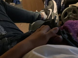 Mi prima lleva su amiga a la casa
