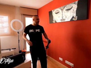 Mi compañero de piso esta Taladrando la pared y me lo acabo follando screenshot number 2