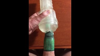Fleshlight de glace avec remplissage de sperme de préservatif coloré