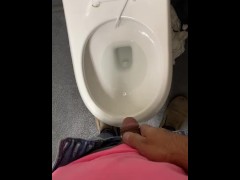 JordiStardust urinating and strokes his big dick