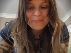 WISCONSIN NEIGHBOR DOMINATES YOU WITH CHEESE SLICES