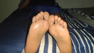 Foot Fetish - Male Feet with oil