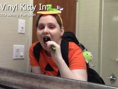 The Toothbrushing Pumpkin Preview - Screenshot 2 of 16 - Teeth