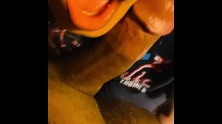 Petite amie indienne sucer la bite avaler du sperme et prendre des backshots en levrette - thatchickinsaree