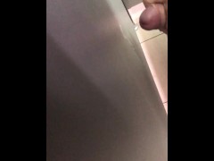 решил подрочить член , пока злой мачехи нет дома. Обильно кончил на дверь спермой. - Screenshot 13 of 16 - Cums