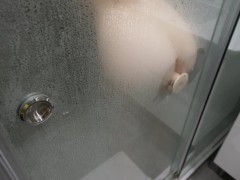 Video Caught a stepsister behind the jerk in the shower And fucked near the window