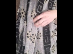 снял халат и показал большой член - Screenshot 3 of 16 - Huge Dick