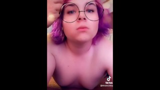 Rosie se masturbando 