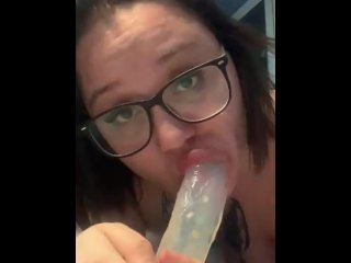 SLOPPY BLOWJOB FROM CHUBBY WEBCAM MODEL 