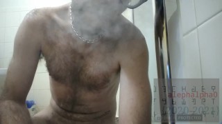 Sesión en la nube en solitario HotBoxing el baño