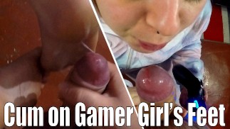 Fucking her feet while she plays the PS4 (Ignored Footjob)