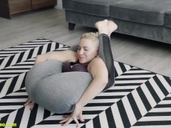 Video curvy milf DP in flexi sex positions