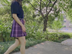 伪娘 // 树荫下的女装自慰 - Screenshot 4 of 16 - 伪 娘