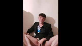 HOT 肌肉发达的学院风家伙穿着西装混蛋！