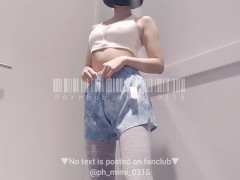 こんなに乳首の輪郭がでちゃうスポーツウェア着れないよ！！！！ - Screenshot 4 of 16 - Asian