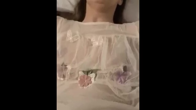 Берег мокрый быстрый