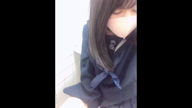 トイレでオナニーしました///エッチな女の子になってごめんなさい♡♡