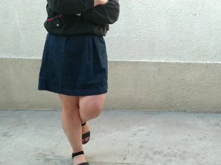 Cold autumn day and hot golden rain from my pussy outdoors