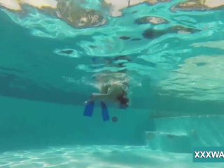 Sexy Candy_swims and strips nude underwater