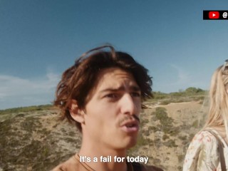 S'est fait prendre des relations sexuelles sur la plage (X-vlog 00)