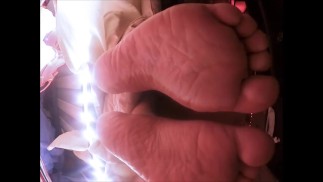 床底 2 - 揉脚 ASMR