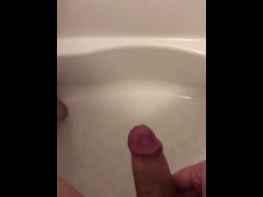 短小包茎パイパンちんぽがおっきするまで - Screenshot 7 of 16 - Shaving Pubes