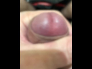 我慢出来なくて駅でオナニー　射精までは至らず　帰ってシコる