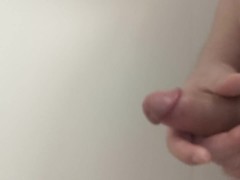 【100日後に痩せるデブ】朝勃ちおしっこ【3日目】 - Screenshot 8 of 16 - Pissing