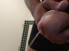 Weak stream - Screenshot 5 of 16 - Pee