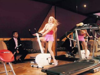 Big Tits Shaved Pussy Bombshell Babe dripping wet in Hardcore Blowjob